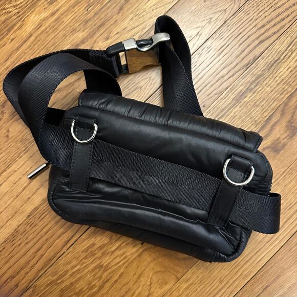 Caraa x Athleta Convertible Black Puffer Metallic Belt Bag Pouch - Picture 7 of 7